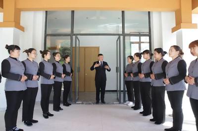 五星級(jí)會(huì)議服務(wù)培訓(xùn)'進(jìn)山'記 | 中海旅游產(chǎn)業(yè)扶貧 Vol.3 會(huì)議服務(wù)